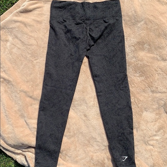 Matching bra and leggings camp gym shark set - Picture 3 of 5